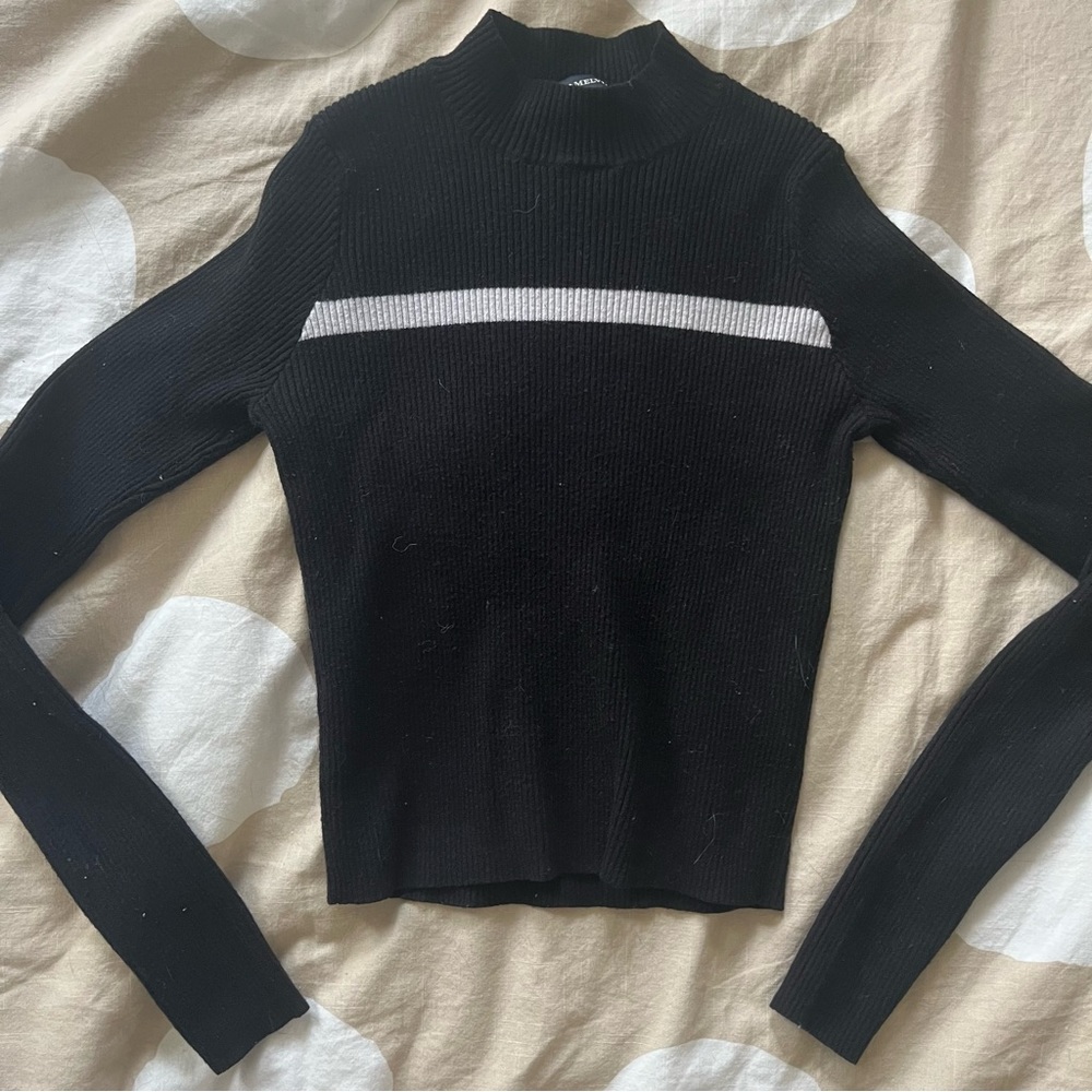 Brandon Melville cropped sweater small